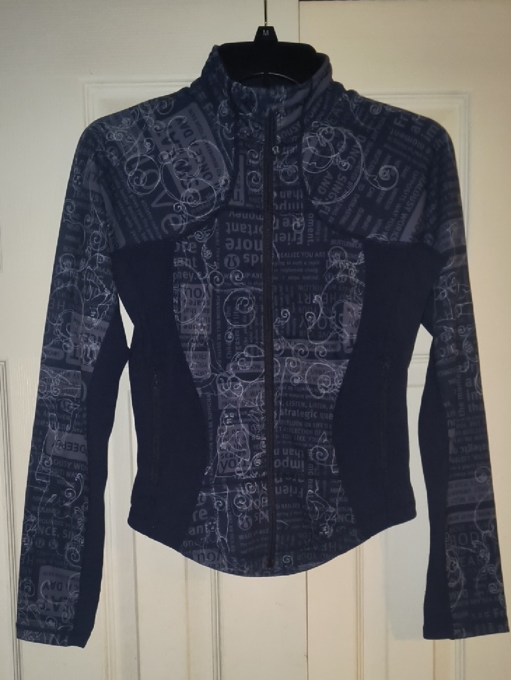 Lululemon Shape Jacket Motivational Script Rare Vintage Size 4